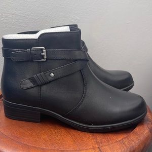 **Brand New**Black Booties